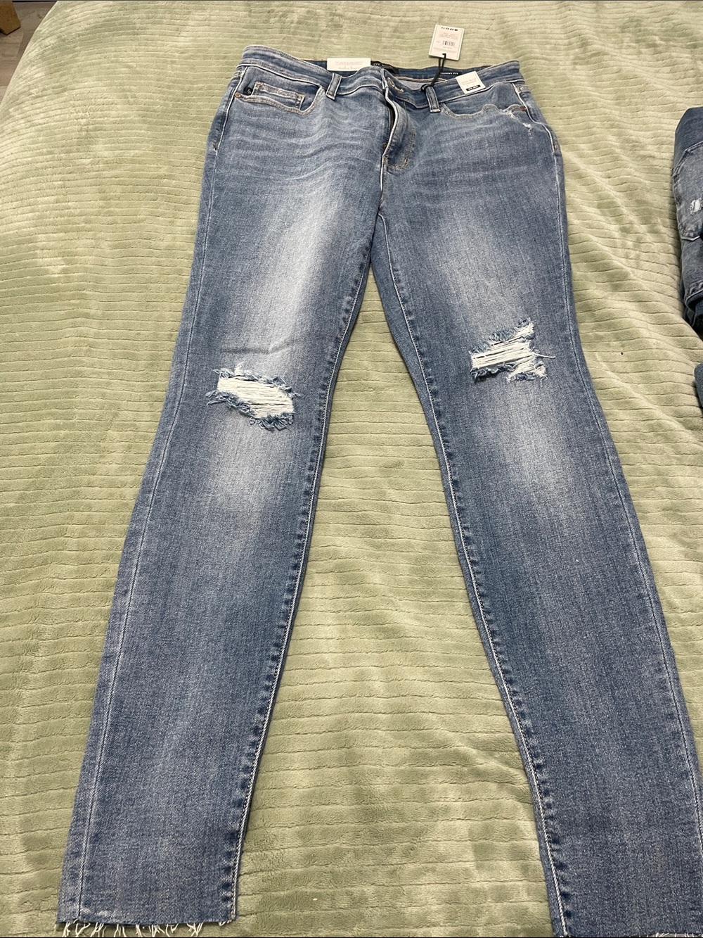 NWT 15 Judy Blue Skinny Fit